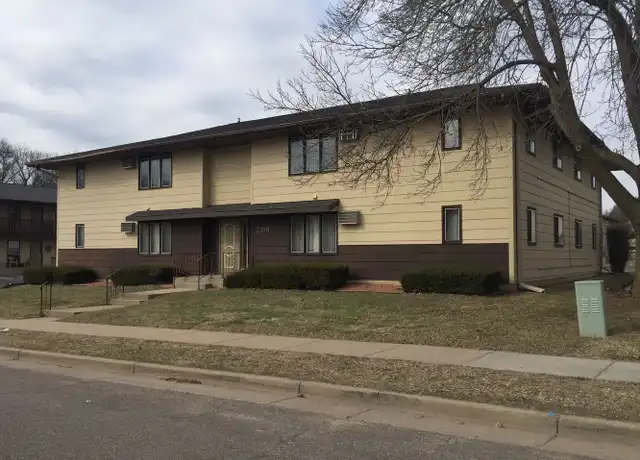 Property at 2318 Sessions St Unit 2318 Sessions 05, Eau Claire, WI, 54701, 2 beds, 1 bath, [object Object]