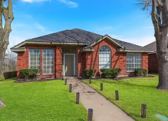 Property at 2827 Saint Martin Dr, Lancaster, TX, 75146, 3 beds, 2 baths, [object Object]