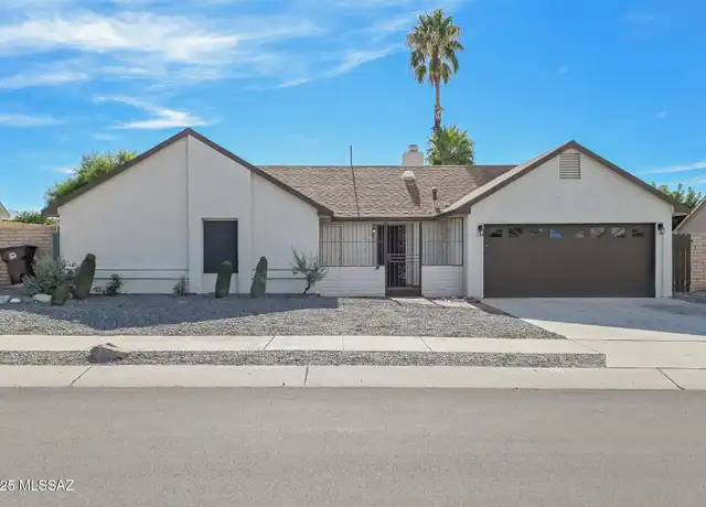 Property at 4951 W Spoonbill Dr, Tucson, AZ, 85742, 3 beds, 2 baths, [object Object]