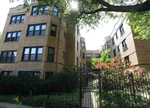 Property at 2838 N Francisco Ave Unit 2B, Chicago, IL, 60618, 2 beds, 1 bath, [object Object]