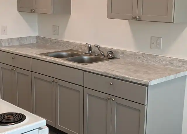 Property at 750 E Michigan Ave Unit 9, Battle Creek, MI, 49014, 1 bed, 1 bath, [object Object]