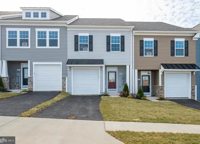 Property at 613 Detroit Sq, Martinsburg, WV, 25403, 3 beds, 2.5 baths, [object Object]