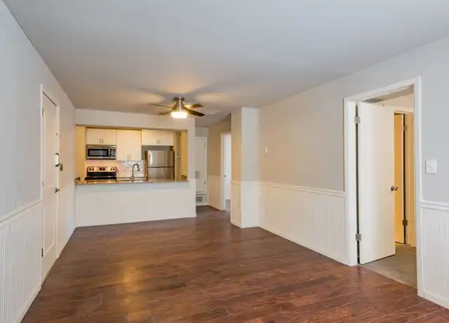 Property at 645 E 200 S Unit 11, Salt Lake City, UT, 84102, 2 beds, 1 bath, [object Object]