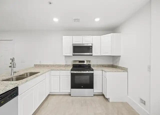 Property at 138 Ware Blvd Unit 1101, San Antonio, TX, 78221, 2 beds, 1 bath, [object Object]