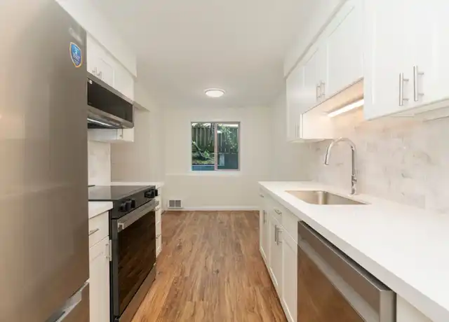Property at 4513 Fremont Ave N Unit 1, Seattle, WA, 98103, 1 bed, 1 bath, [object Object]