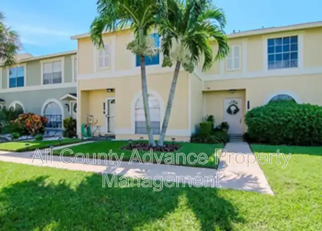 Property at 1532 Chateaux de Ville Ct, Clearwater, FL, 33764, 3 beds, 2.5 baths, [object Object]