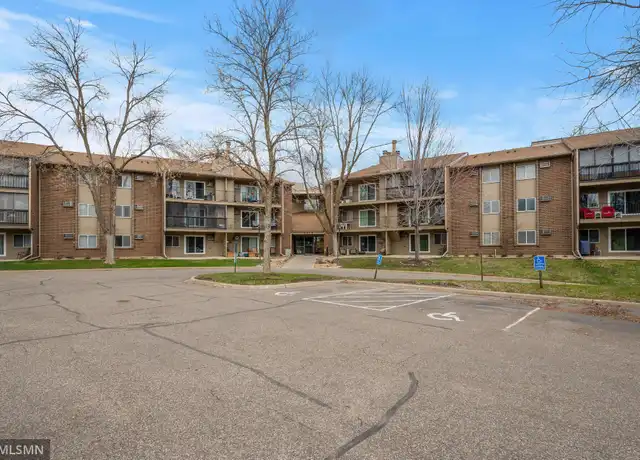 Property at 3850 Plymouth Blvd, Minneapolis, MN, 55446, 3 beds, 2 baths, [object Object]