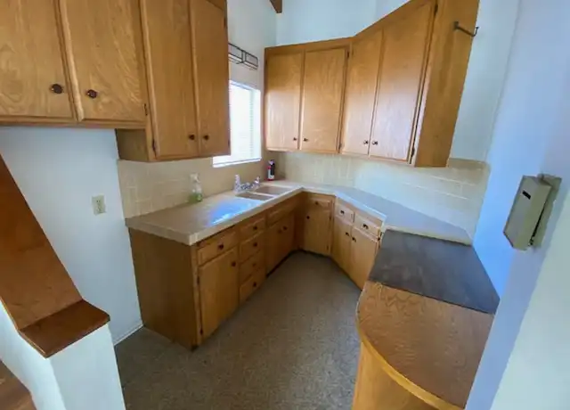 Property at 27 Hurricane St, Marina del Rey, CA, 90292, 3 beds, 3 baths, [object Object]