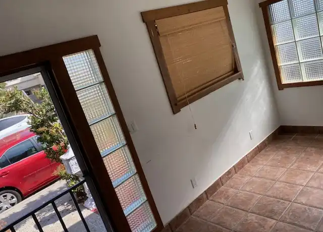 Property at 27 Hurricane St, Marina del Rey, CA, 90292, 3 beds, 3 baths, [object Object]