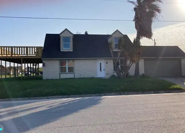 Property at 1661 2nd St, Port Isabel, TX, 78578, 4 beds, 2 baths, [object Object]