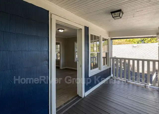 Property at 4002 Tracy Ave Unit 2, Kansas City, MO, 64110, 2 beds, 1 bath, [object Object]