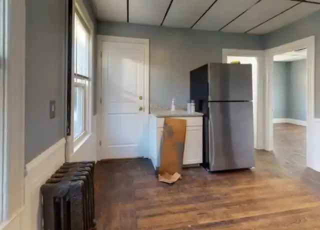 Property at 8 Chestnut Ave Unit 1, Cranston, RI, 02910, 2 beds, 1 bath, [object Object]