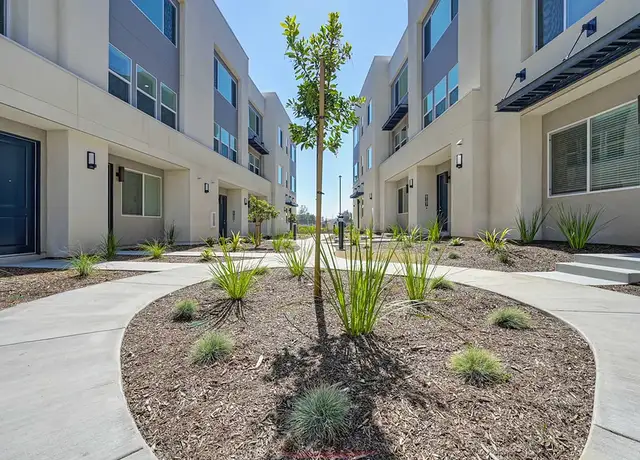 Photo of 140 E Whittier Blvd, Montebello, CA 90640