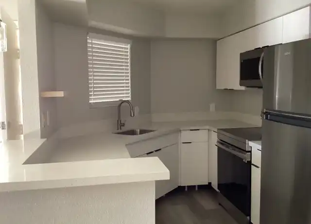 Property at 610 E Gilbert Dr Unit 204, Tempe, AZ, 85288, 1 bed, 1 bath, [object Object]