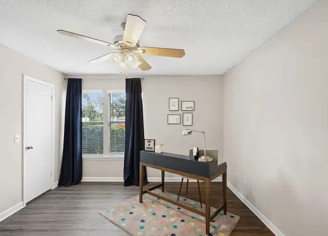 Photo of 500 Jimmy Ann Dr, Daytona Beach, FL 32114