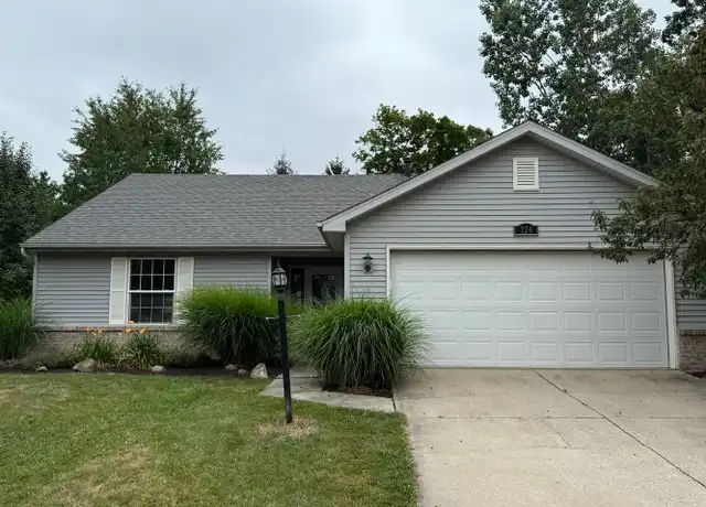 Property at 224 Spring Forest Ct, Fort Wayne, IN, 46804, 3 beds, 2 baths, [object Object]