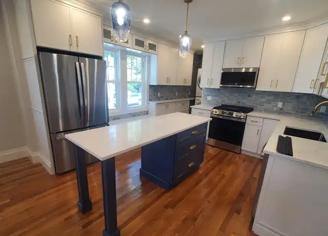 Property at 29 Helena Rd Unit 1, Dorchester, MA, 02122, 2 beds, 1 bath, [object Object]
