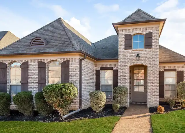 Property at 6213 Arlington Ln, Olive Branch, MS, 38654, 3 beds, 2 baths, [object Object]