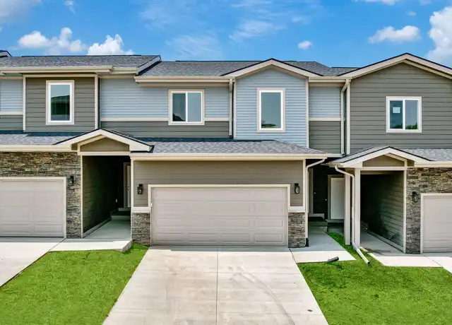 Property at 350 Harmony Ave, West Des Moines, IA, 50266, 3 beds, 2.5 baths, [object Object]