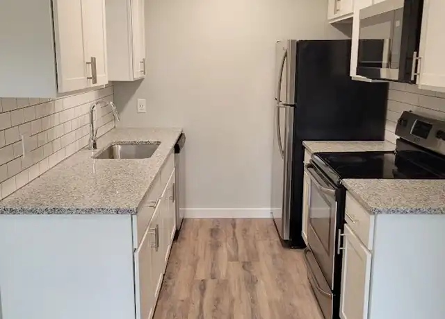 Property at 7 Kimball St Unit 10, Lebanon, NH, 03766, 2 beds, 1 bath, [object Object]