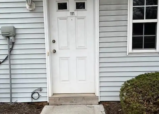 Property at 111 Kings Ct, Woodbridge Township, NJ, 07095, 2 beds, 2 baths, [object Object]