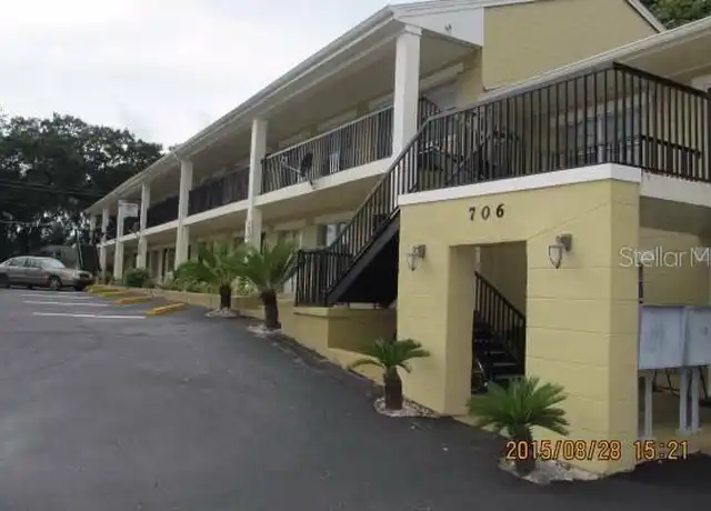 Property at 706 W Dixie Ave Unit 14, Leesburg, FL, 34748, 2 beds, 1 bath, [object Object]