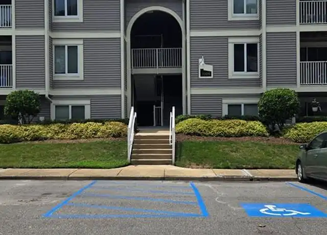 Property at 1009 Autumn Woods Ln #104, Virginia Beach, VA, 23454, 1 bed, 1 bath, [object Object]