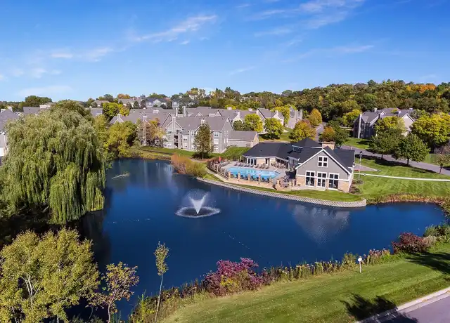 Property at Chasewood Gates - 6100 Chasewood Pkwy, Minnetonka, MN, 55343, 1 bed, 1 bath, [object Object]