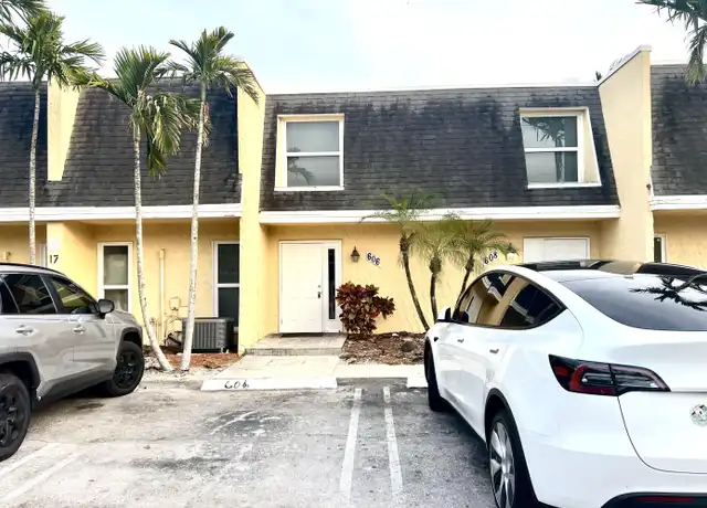 Property at 606 SW 1st St Unit 606, Boynton Beach, FL, 33435, 2 beds, 1.5 baths, [object Object]