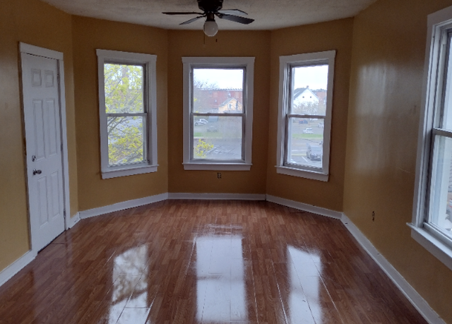 Photo of 815 S 1st St Unit 3, New Bedford, MA 02744