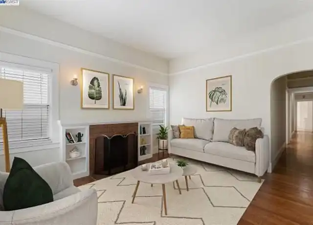 Property at 5484 Vicente Way, Oakland, CA, 94609, 2 beds, 1 bath, [object Object]