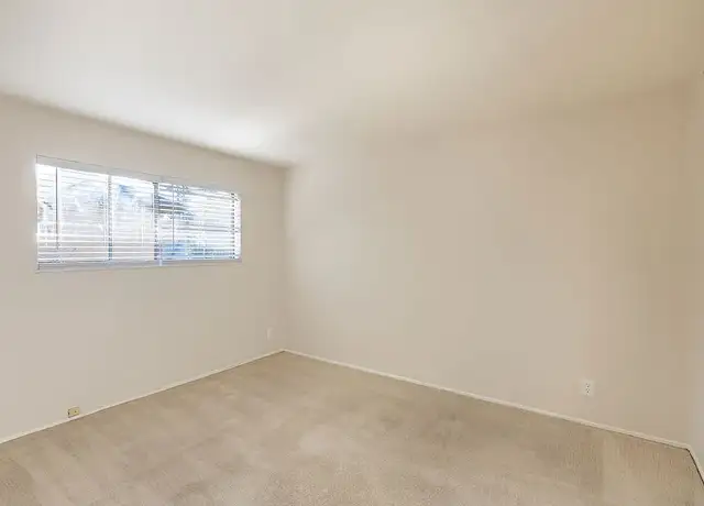 Photo of 908 Middle Ave, Menlo Park, CA 94025