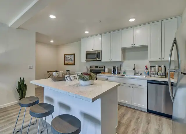 Photo of 404 Encinitas Blvd, Encinitas, CA 92024