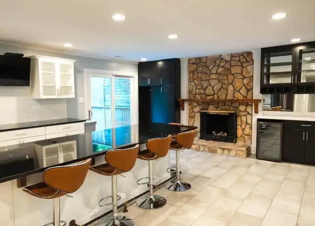 Property at 31 Swanson Ct, Greenville, SC, 29609, 3 beds, 2 baths, [object Object]