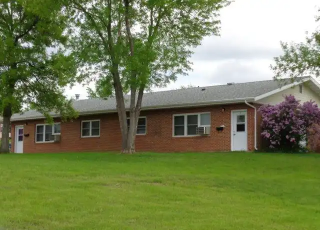 Property at 1043 Enterprise Ave, Dickinson, ND, 58601, 1 bed, 1 bath, [object Object]