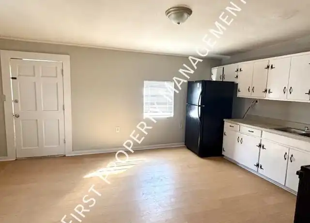 Property at 4108 10th Ave, Chattanooga, TN, 37407, 1 bed, 1 bath, [object Object]