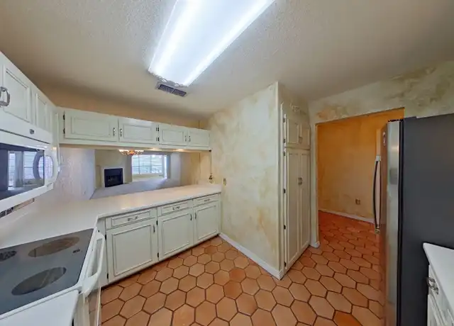 Property at 287 Shalimar Dr, Shalimar, FL, 32579, 2 beds, 2 baths, [object Object]