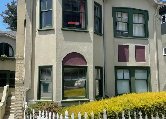 Property at 279 Lester Ave Unit 4, Oakland, CA, 94606, 2 beds, 1 bath, [object Object]