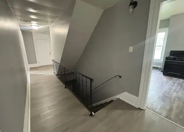 Property at 157 Belonda St Unit 2, Pittsburgh, PA, 15211, 3 beds, 1 bath, [object Object]