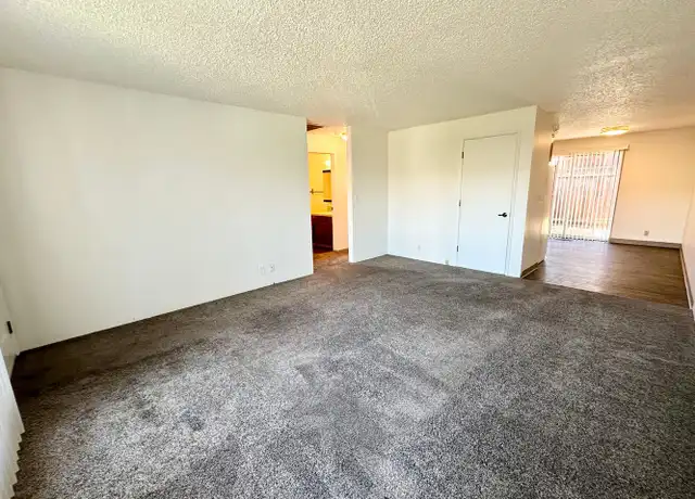 Property at 911 S 48th Ave Unit 6F, Yakima, WA, 98908, 2 beds, 1 bath, [object Object]