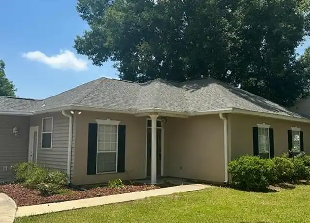 Property at 1328 Nelson St, Mandeville, LA, 70448, 3 beds, 2 baths, [object Object]
