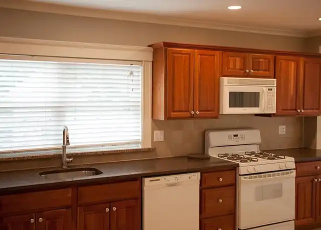 Property at 22 Creeley Rd Unit 2, Belmont, MA, 02478, 4 beds, 3 baths, [object Object]
