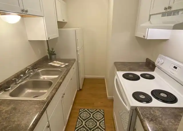 Property at 837 SW Tyler St Unit 837-Unit 24, Topeka, KS, 66612, 2 beds, 1 bath, [object Object]