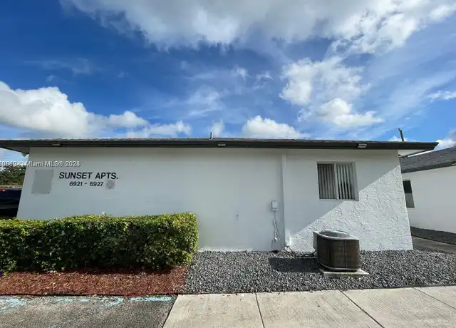 Property at 6921 Pembroke Rd Unit 6921, Pembroke Pines, FL, 33023, 2 beds, 1 bath, [object Object]