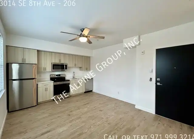 Property at 3014 SE 8th Ave Unit 206, Portland, OR, 97202, 1 bed, 1 bath, [object Object]