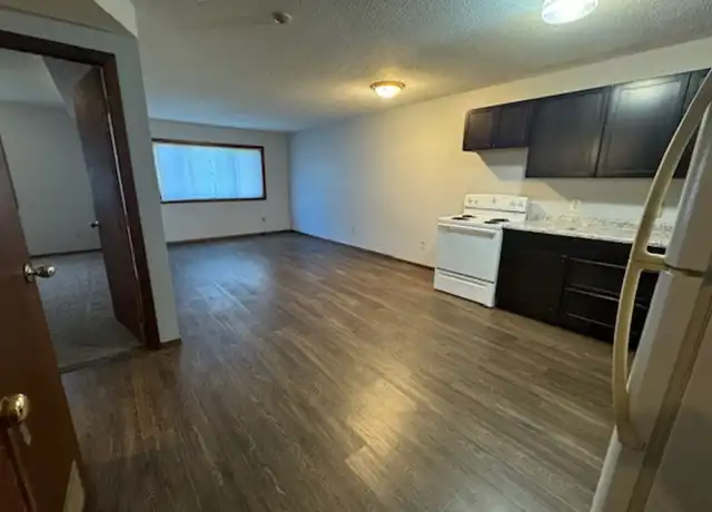 Property at 4601 E Clark St Unit 9, Sioux Falls, SD, 57110, 1 bed, 1 bath, [object Object]