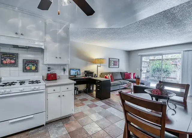 Property at Aspen Park Apartments - 3505 Reynard Way, San Diego, CA, 92103, 1-2 bed, 1 bath, [object Object]