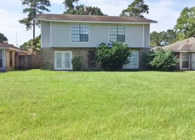 Property at 16082 Derby Ave, Baton Rouge, LA, 70816, 3 beds, 2.5 baths, [object Object]