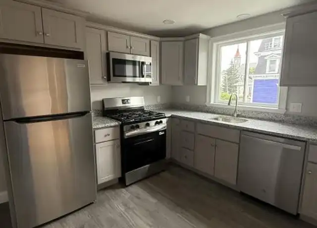 Property at 534 Locust St, Fall River, MA, 02720, 1 bed, 1 bath, [object Object]