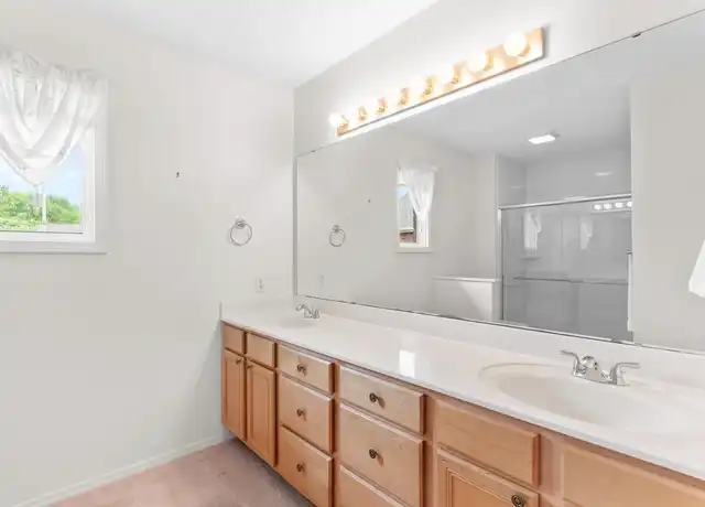 Property at 2611 S Overbrook Ave, Springfield, MO, 65807, 2 beds, 2 baths, [object Object]